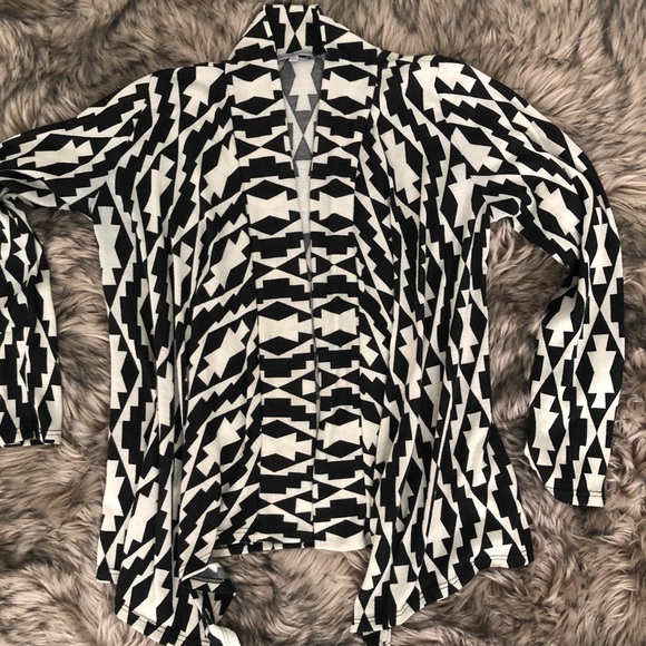 Cardigan - Picture 3 of 4